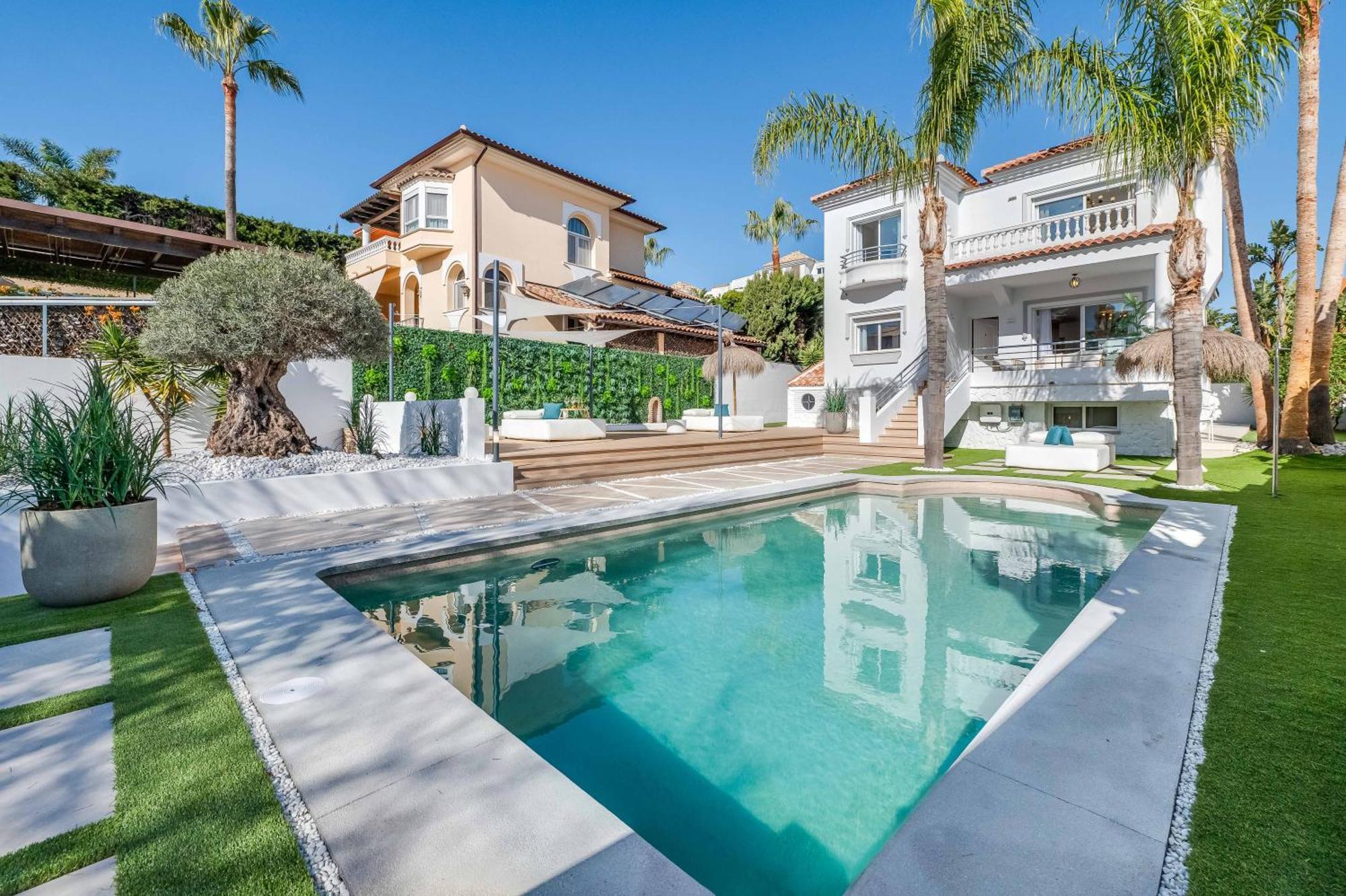 Vacation Marbella I Sunny Camelia Villa Heated Pool, Recently Renovated, Best Residential Neighborhood In Benalmadena, Short Walk To The Beach, Cinema Room Zewnętrze zdjęcie